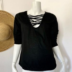 🦋 3/$15 Faux Lace-Up Long Sleeve Black Tee